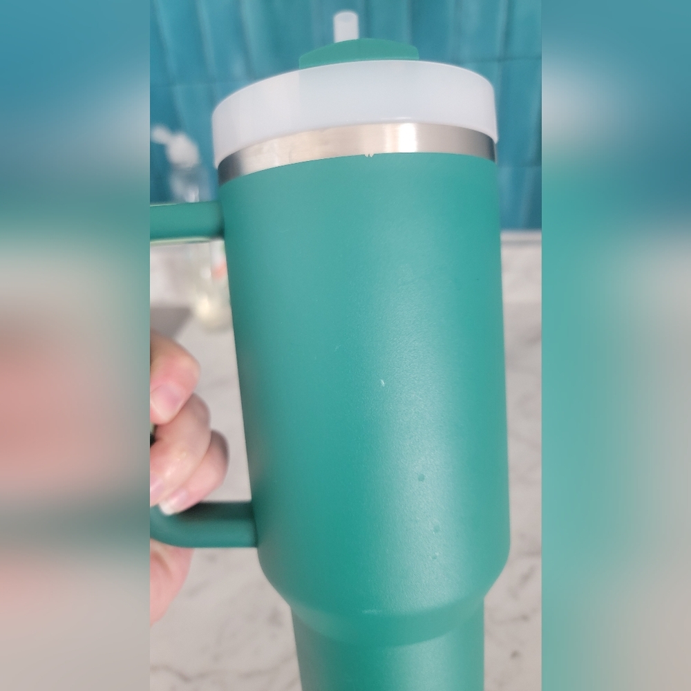 Stanley Quencher 40oz In Color Alpine - Picture 3 of 7